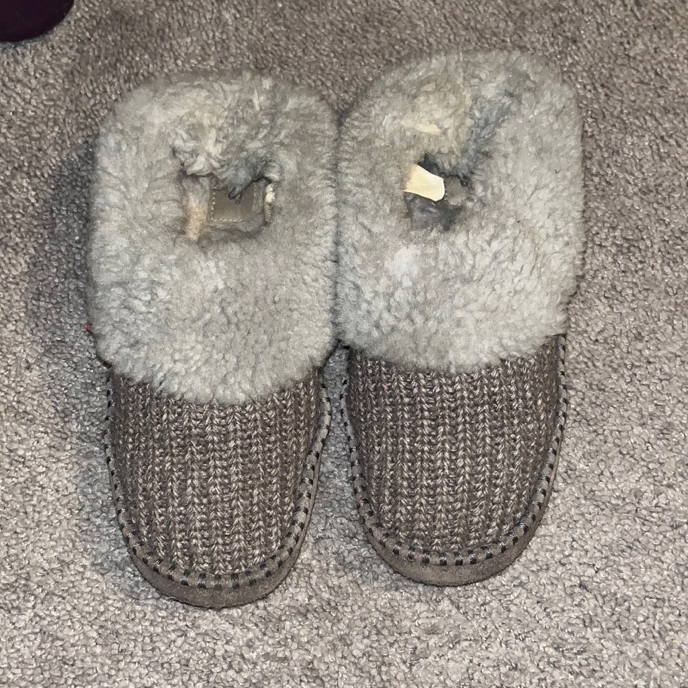 Ugg Gray Sweater Slippers Size 9
